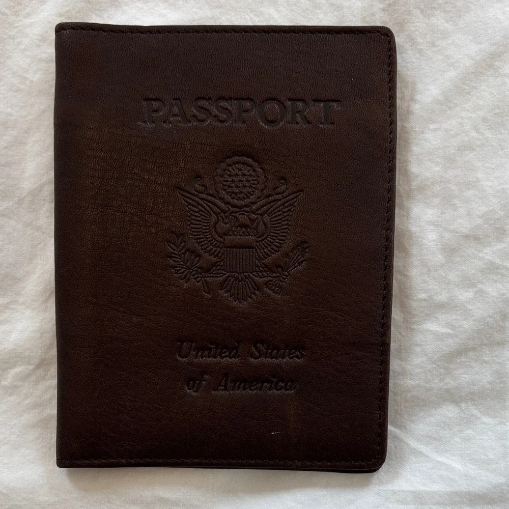 Wilsons Leather Dark Brown Leather Wallet/ Passport holder